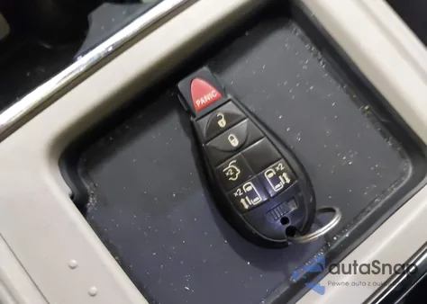 2014 Chrysler Town & Country Touring from USA, damaged, VIN 2C4RC1BG2ER159839